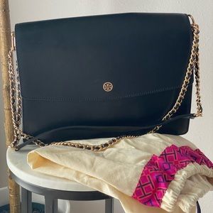 Tory Burch Black leather shoulder bag with good chain